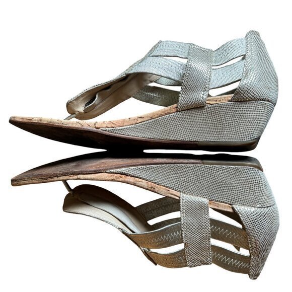 Donald Pliner Women Sandals Size 10 Dori Gold Front Zip Wedge Strappy Adjustable - Picture 6 of 11